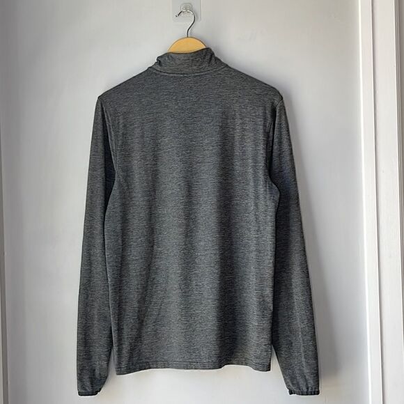 Reebok 1/4 Zip Gray Running Shirt - Picture 2 of 8